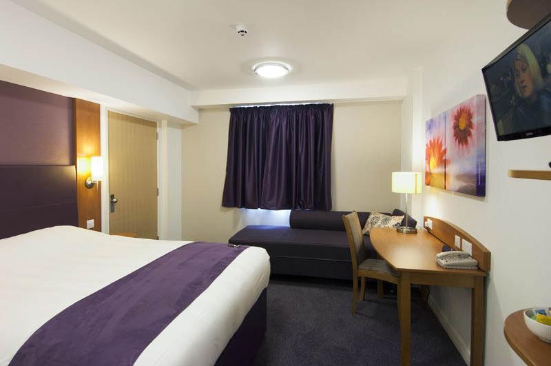 Premier Inn Dumfries Eksteriør bilde